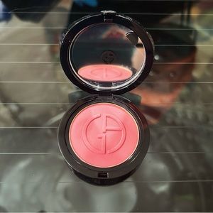 Giorgio Armani Luminous Silk Glow Blush shade 51- Amore